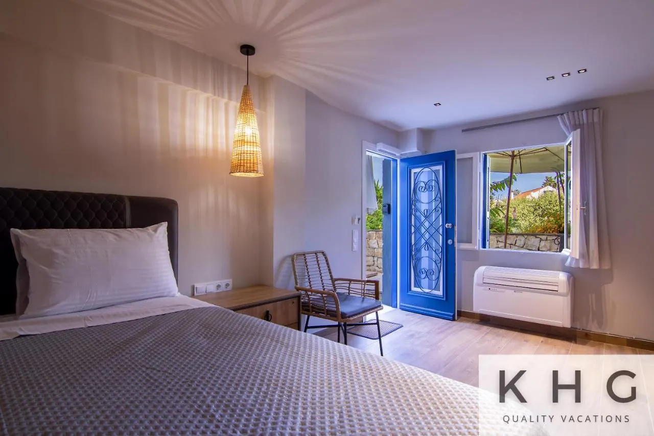 Seaside Ground Floor Elegant Suite In Fiskardo! 20 Steps From Zavalata Beach! 0*, Fiskardo
