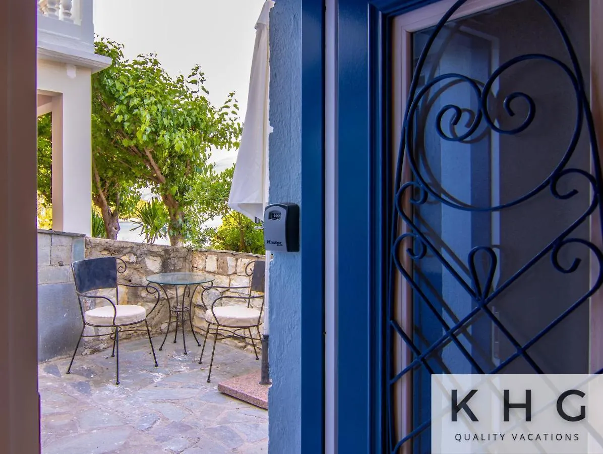 Apartment Seaside Ground Floor Elegant Suite In Fiskardo! 20 Steps From Zavalata Beach! Greece